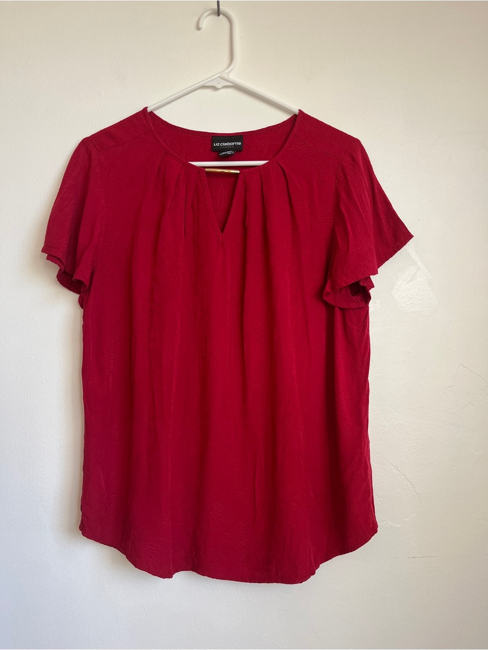 Liz Claiborne Career Red Flutter Sleeve Blouse Top size M Lightweight Rayon